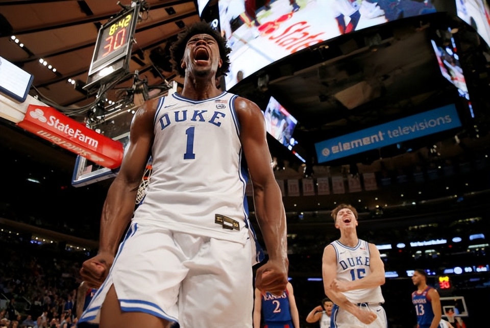 场均出场时 场均出场时